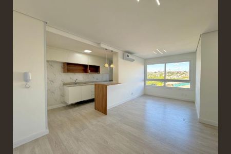 Sala de apartamento para alugar com 2 quartos, 59m² em Jardim do Salso, Porto Alegre