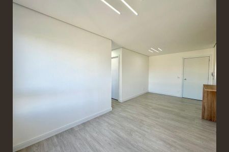 Sala de apartamento para alugar com 2 quartos, 59m² em Jardim do Salso, Porto Alegre