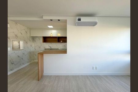 Sala de apartamento para alugar com 2 quartos, 59m² em Jardim do Salso, Porto Alegre