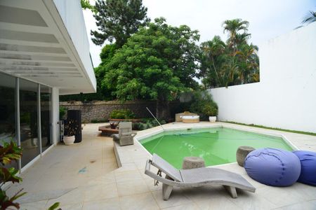 Piscina de casa de condomínio para alugar com 4 quartos, 1400m² em Barra da Tijuca, Rio de Janeiro