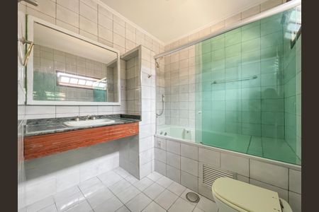 Banheiro da Suíte de casa para alugar com 3 quartos, 240m² em Presidente Altino, Osasco