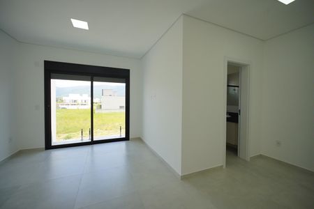 Suite 1 de casa para alugar com 3 quartos, 175m² em Lagoa da Conceição, Florianópolis