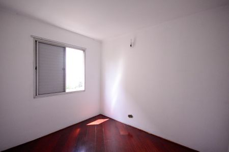 Quarto 2 de apartamento para alugar com 2 quartos, 54m² em Vila Vermelha, São Paulo