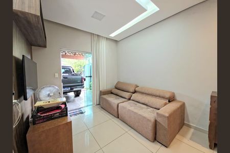 Sala de casa à venda com 3 quartos, 180m² em Aeronautas, Lagoa Santa