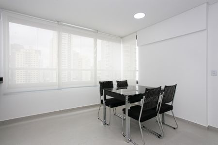 Sala de apartamento para alugar com 2 quartos, 63m² em Vila Azevedo, São Paulo