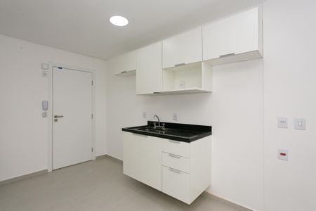 Cozinha de apartamento para alugar com 2 quartos, 63m² em Vila Azevedo, São Paulo