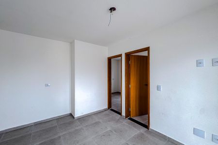 Sala de apartamento para alugar com 2 quartos, 44m² em Vila Bertioga, São Paulo