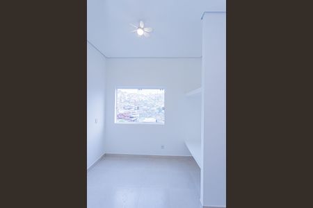 Sala/Quarto de casa para alugar com 1 quarto, 22m² em Jardim Peri, São Paulo