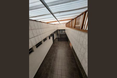 Casa à venda com 6 quartos, 256m² em Vila Dalva, São Paulo