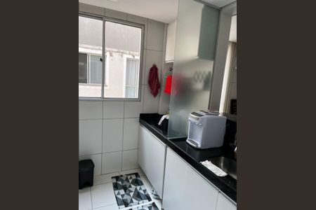 Apartamento à venda com 2 quartos, 45m² em Parque Maracana, Contagem