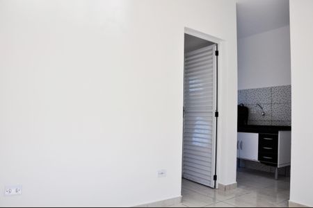 Detalhe - Sala de casa para alugar com 1 quarto, 65m² em Vila Mangalot, São Paulo