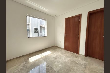 Suíte 1 de casa para alugar com 2 quartos, 120m² em Rio Tavares, Florianópolis