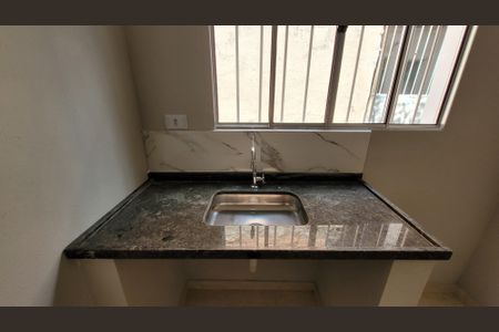 Casa de Condomínio para alugar com 1 quarto, 30m² em Vila Sao Roberto, Itaquaquecetuba