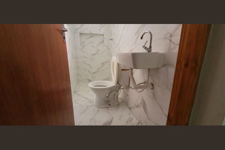 Casa de Condomínio para alugar com 1 quarto, 30m² em Vila Sao Roberto, Itaquaquecetuba