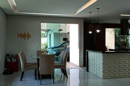 Casa à venda com 3 quartos, 246m² em Recanto da Lagoa, Lagoa Santa