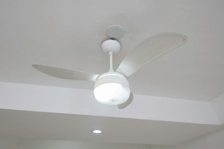 Sala de casa de condomínio para alugar com 2 quartos, 60m² em Irajá, Rio de Janeiro