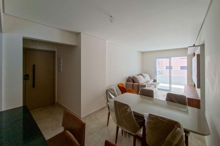 Sala de apartamento para alugar com 2 quartos, 86m² em Vilamar, Praia Grande