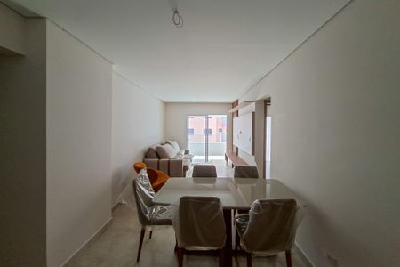 Sala de apartamento para alugar com 2 quartos, 86m² em Vilamar, Praia Grande