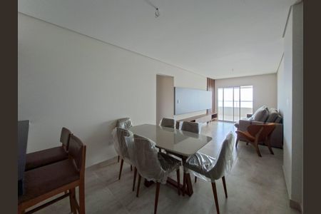 Sala de apartamento para alugar com 3 quartos, 116m² em Vilamar, Praia Grande