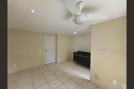 Apartamento para alugar com 2 quartos, 45m² em Curicica, Rio de Janeiro