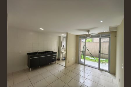 Apartamento para alugar com 2 quartos, 45m² em Curicica, Rio de Janeiro