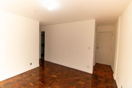 Sala de apartamento para alugar com 2 quartos, 60m² em Santa Rosa, Niterói