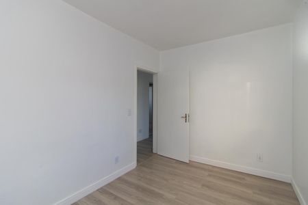 Quarto 1 de apartamento para alugar com 2 quartos, 48m² em Camaquã, Porto Alegre