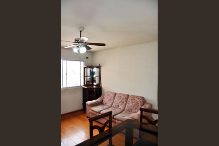 Detalhe - Sala e Sala de Jantar de apartamento para alugar com 2 quartos, 93m² em Vila Iorio, São Paulo