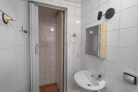 Banheiro de casa para alugar com 1 quarto, 30m² em Vila Palmares, São Caetano do Sul