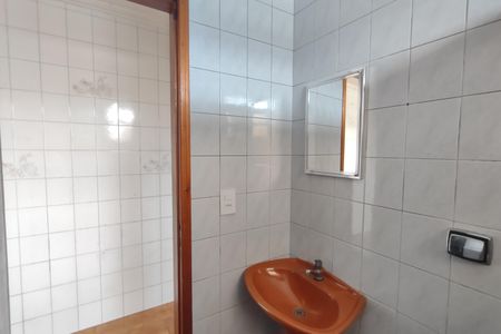 Banheiro de casa para alugar com 1 quarto, 32m² em Vila Palmares, São Caetano do Sul