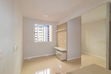 Sala de apartamento para alugar com 2 quartos, 48m² em Olaria, Canoas