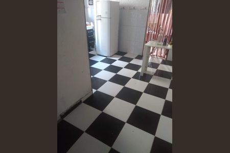 Cozinha de casa para alugar com 1 quarto, 112m² em Vila Marilena, São Paulo