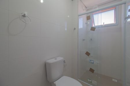 Banheiro suíte de apartamento para alugar com 3 quartos, 75m² em Vila Bocaina, Mauá