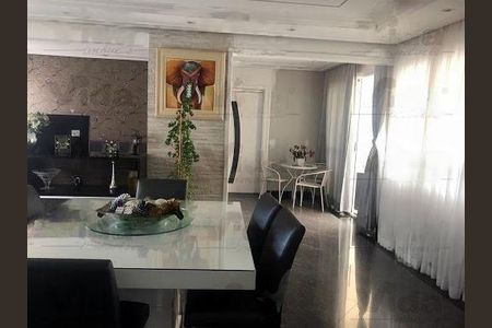 Apartamento à venda com 4 quartos, 264m² em Km 18, Osasco