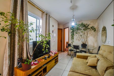 Sala de apartamento para alugar com 2 quartos, 75m² em Vila Humaita, Santo André