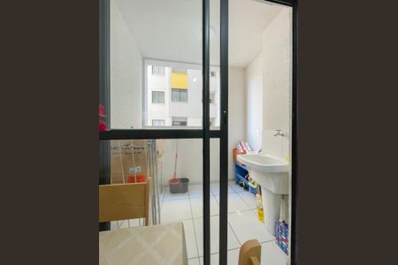 Sacada de apartamento à venda com 2 quartos, 36m² em Metalúrgicos, Osasco