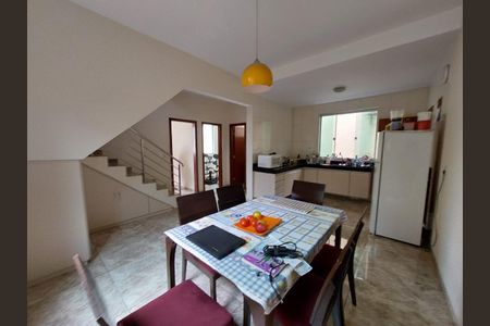 Foto 01 de casa à venda com 3 quartos, 240m² em Tropical, Contagem