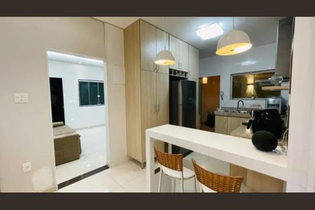 Foto 08 de casa à venda com 3 quartos, 360m² em Santa Monica, Belo Horizonte
