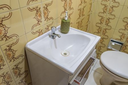 Casa para alugar com 4 quartos, 231m² em Jardim Regina Alice, Barueri