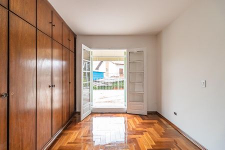 Casa para alugar com 4 quartos, 231m² em Jardim Regina Alice, Barueri