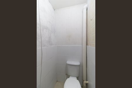 Banheiro de kitnet/studio para alugar com 1 quarto, 26m² em Sacomã, São Paulo