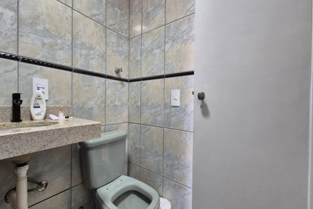 Banheiro de apartamento para alugar com 1 quarto, 35m² em Vila Itapura, Campinas