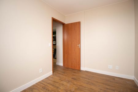 Quarto 2 de apartamento para alugar com 2 quartos, 50m² em Conjunto 3a, Brasília