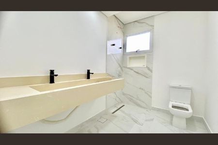 Casa de Condomínio para alugar com 3 quartos, 200m² em Parque Mirante da Mata, Cotia