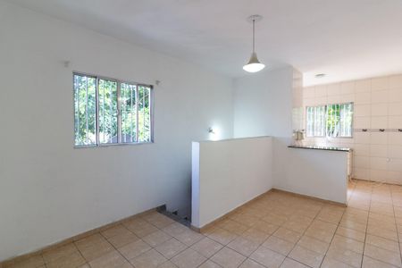Sala de apartamento para alugar com 2 quartos, 45m² em Jardim Itapura, São Paulo