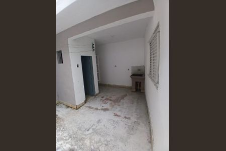 Área de serviço de casa para alugar com 1 quarto, 100m² em Jardim Santa Izabel, Cotia