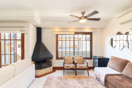 Sala de casa de condomínio para alugar com 4 quartos, 140m² em Santa Tereza, Porto Alegre