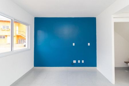 Sala de casa de condomínio para alugar com 1 quarto, 55m² em Santa Tereza, Porto Alegre