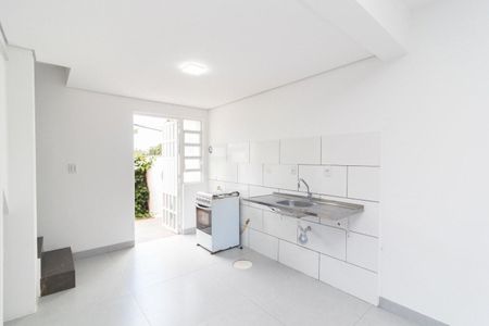 Cozinha de casa de condomínio para alugar com 1 quarto, 55m² em Santa Tereza, Porto Alegre