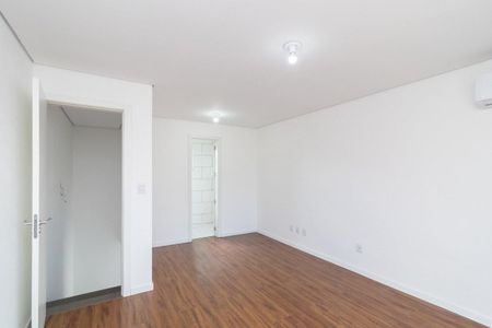 Quarto de casa de condomínio para alugar com 1 quarto, 55m² em Santa Tereza, Porto Alegre